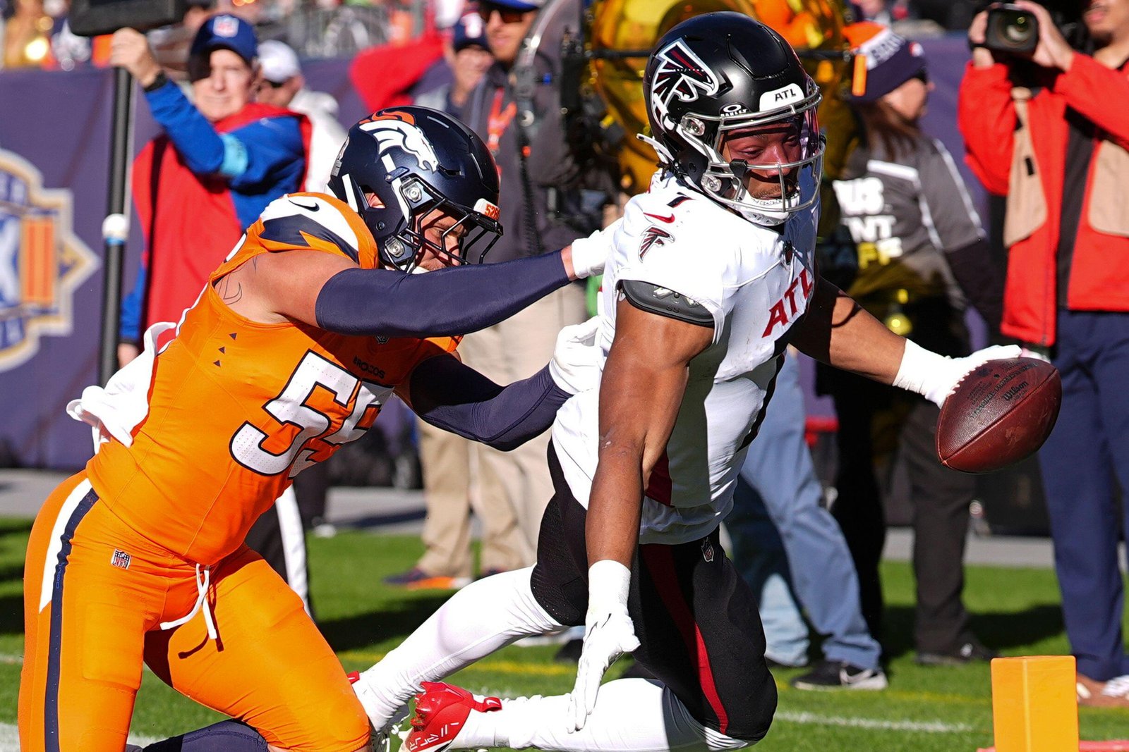 Thrilling Surge — Broncos Ignite a Fourth‑Quarter Comeback to Outlast Raiders