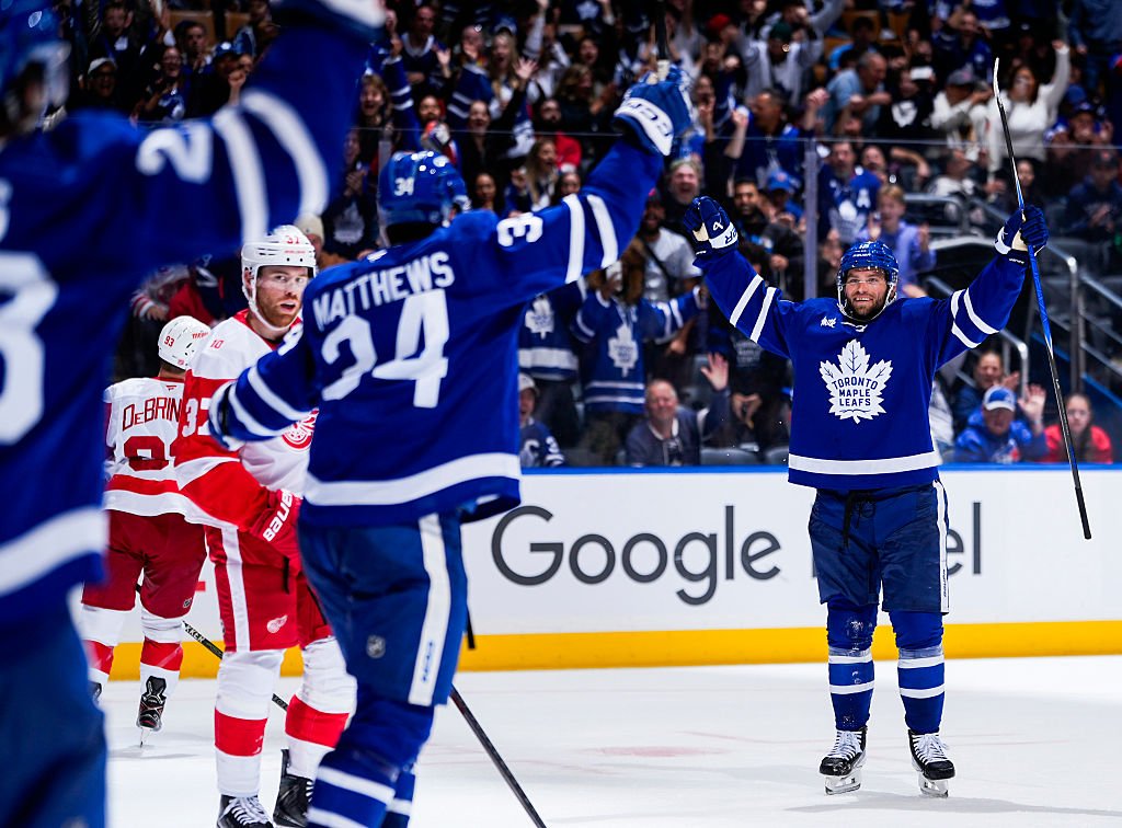 Maple Leafs Secure 5–2 Road Victory Over Flyers Amid Injury Scare