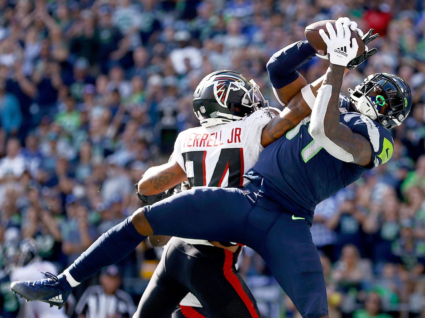 Resilient Resurgence — Tyler Lockett Re‑Ignites His NFL Journey with Strategic Impact