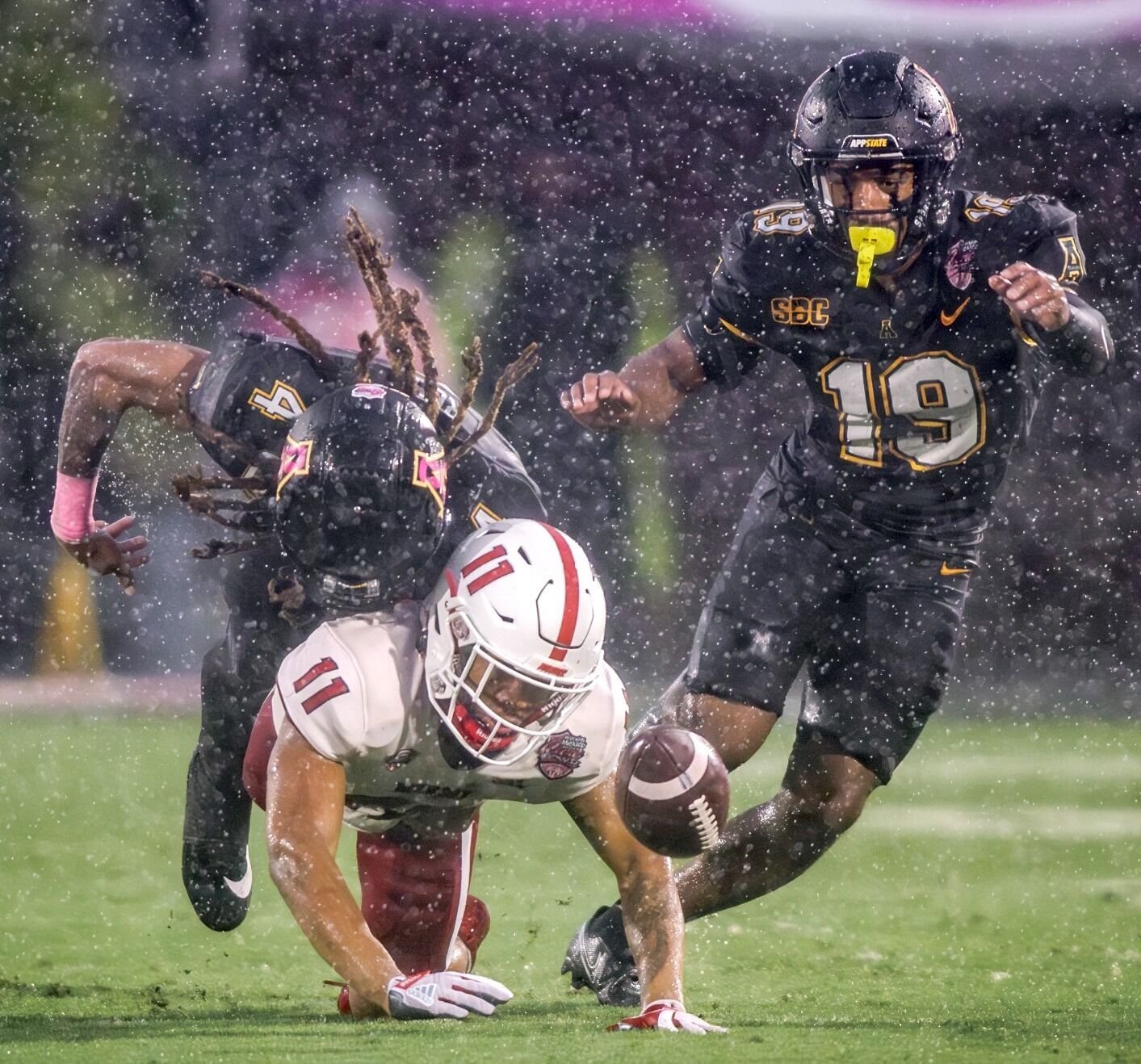 Dominant Performance as App State vs Ohio State Sparks College Football Frenzy