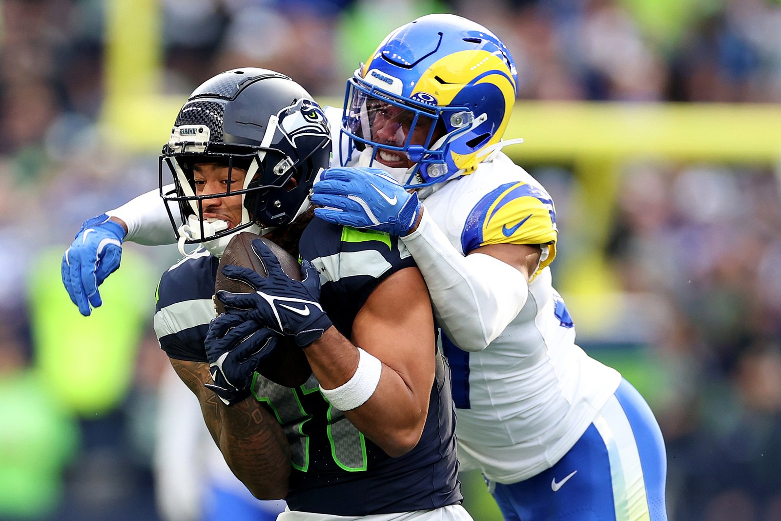 Seahawks vs Rams: Rams Hold On in Defensive-Heavy Battle